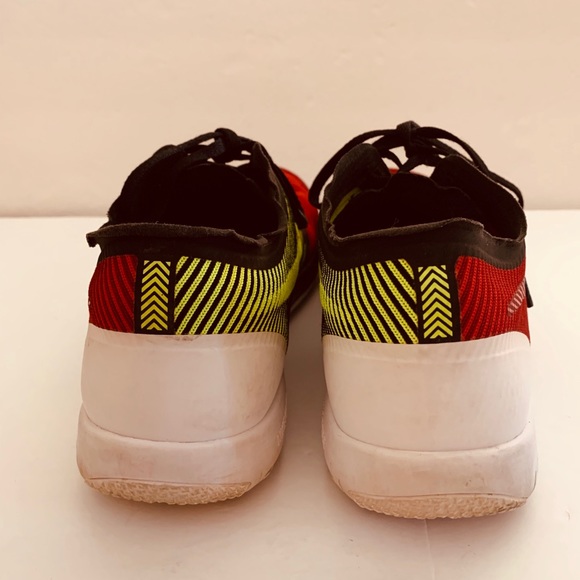 NIKE Men’ Running Training Shoes 10.5 Red Green - Picture 3 of 7